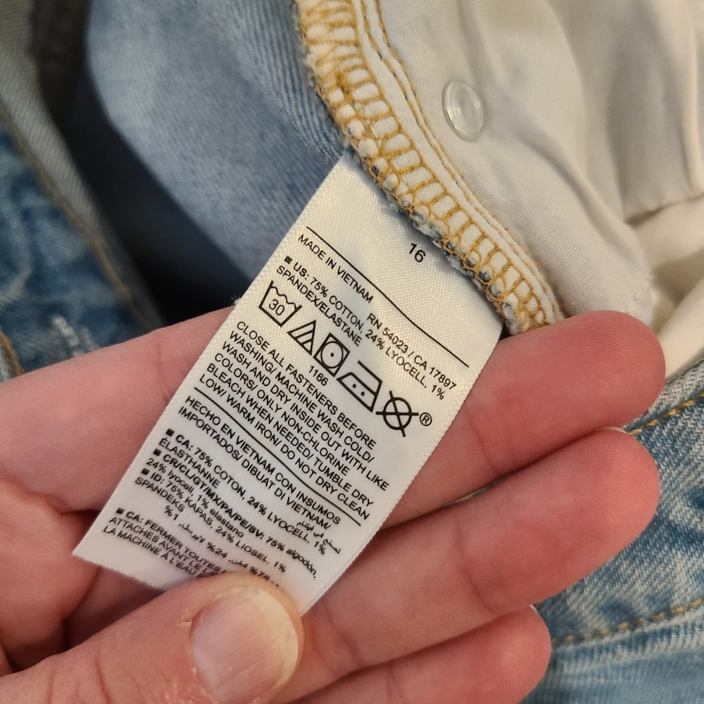 Old Navy Sky High Wide Leg Distressed Jeans - Picture 8 of 8